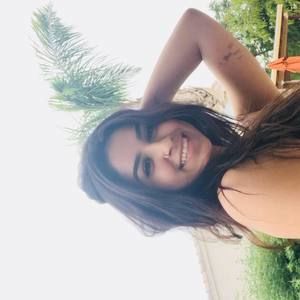 Meet your Posher, Denise